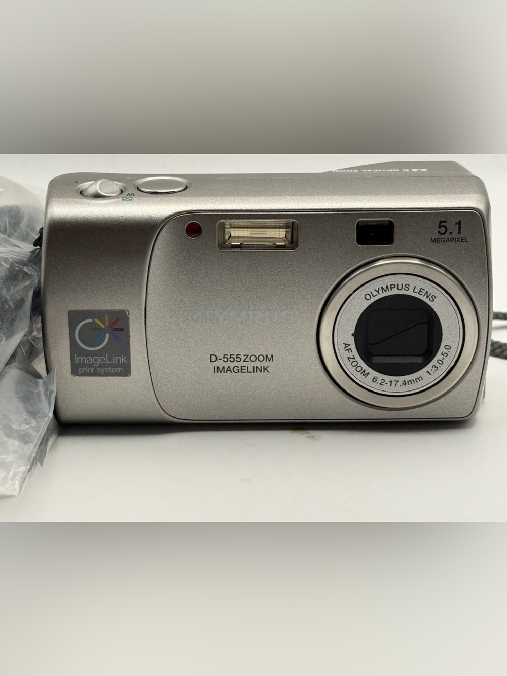 Olympus D-555 5.1MP Bundle - Case, Card Reader & Wallet | Vintage CCD Digital